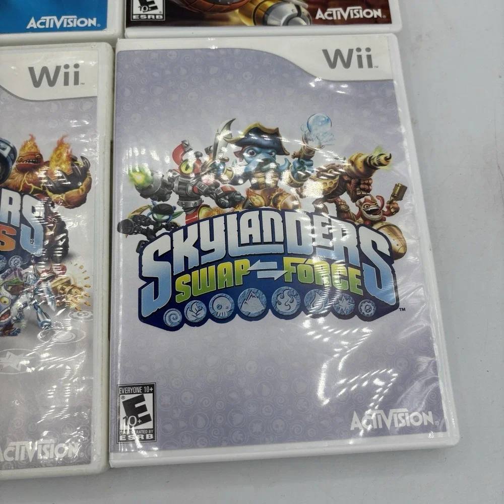 Nintendo Wii Games Skylanders Activision With Cases Lot‎ Of 4